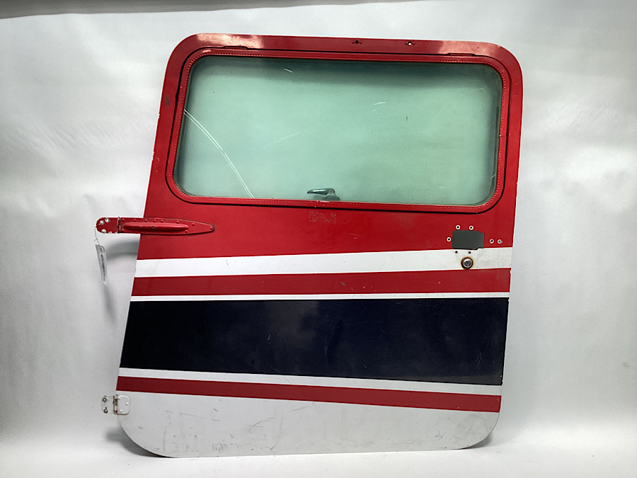 Cessna 172 L/H Cabin Door (0511803-1)