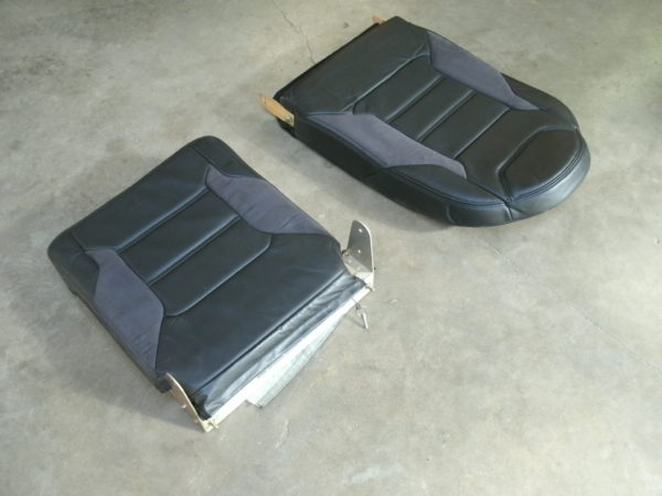 Cirrus Aft 3rd / 4th Rear Seat (Damaged Bottom - For Parts Only, See Photos)