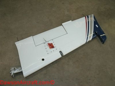 Beechcraft B58 Baron Rudder (Dents)