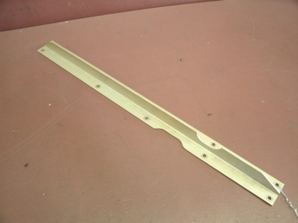 Cessna 150 R/H I/B Seat Rail Bracket