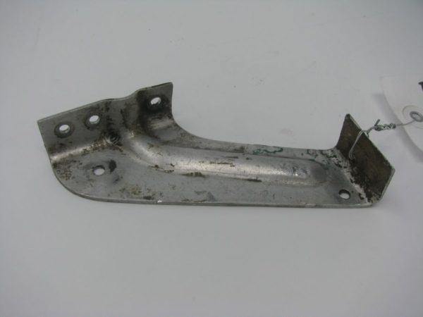 Cessna 182 L/H Lower Firewall Cowling Bracket