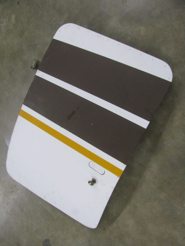 Cessna 182 Baggage Door