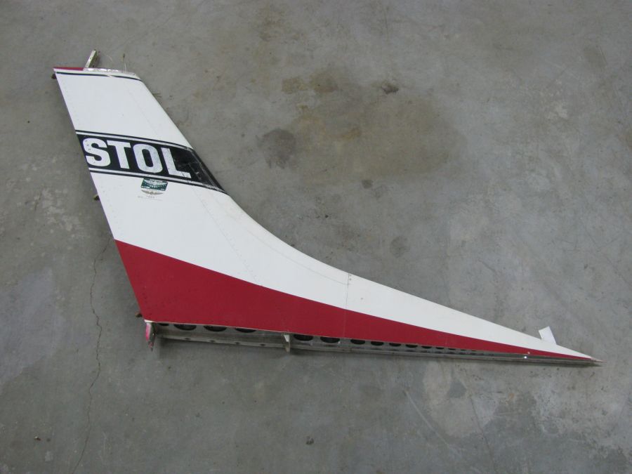 Cessna 182 Vertical Stabilizer Fin