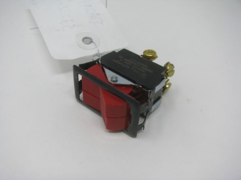 Cessna 182T Rocker Switch