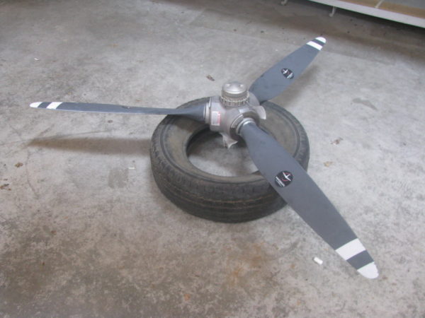 McCauley 3-Blade Propeller D3A32C90-NO