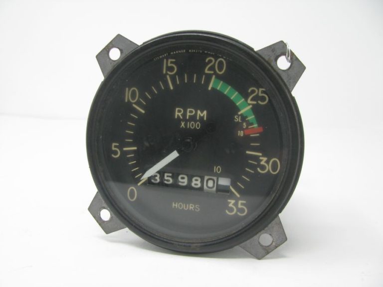 Cessna (Stewart Warner) Tachometer