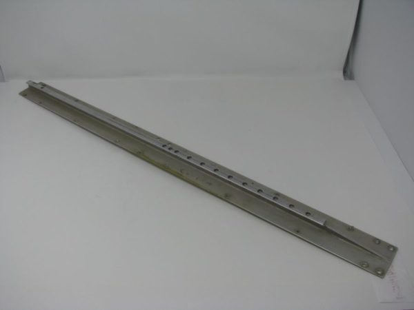 Cessna 172 R/H Inboard Or L/H Outboard Seat Track (Rail)