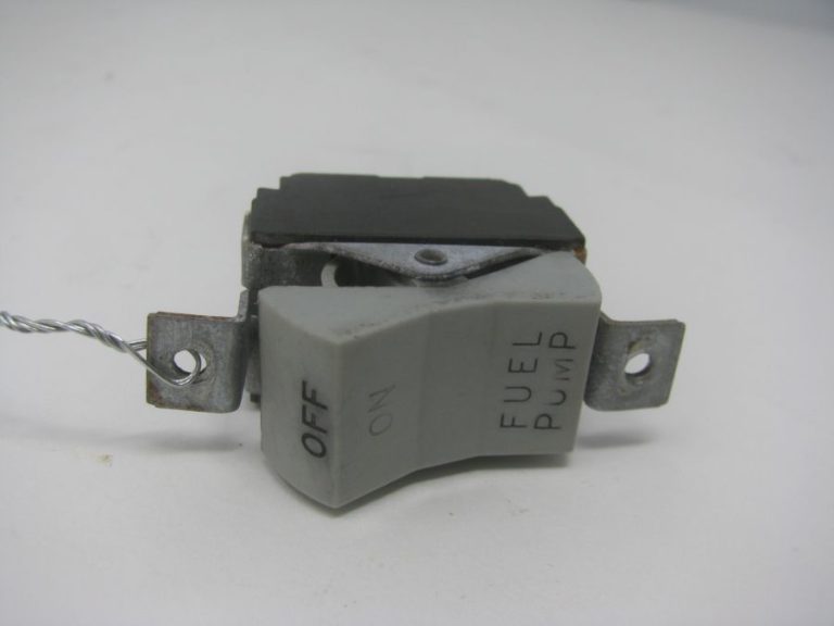Eaton 15 Amp Fuel Pump Rocker Switch