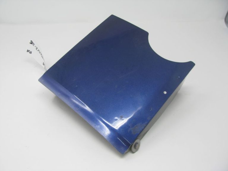 Cessna 182T R/H Cowl Flap