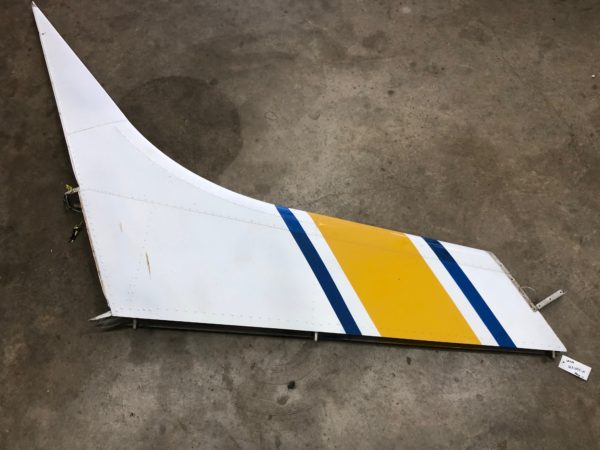 Cessna 182 Vertical Stabilizer Fin