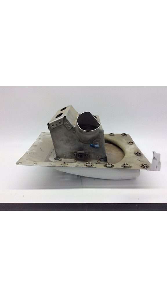 96 919101 605 Beechcraft Baron Air Intake Duct Assy Rh 8087