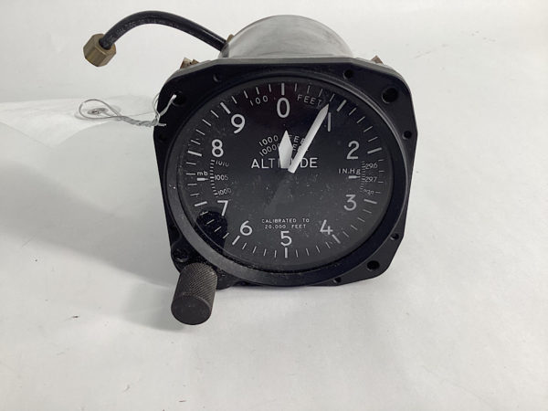 5934D-3 United Instruments Altimeter