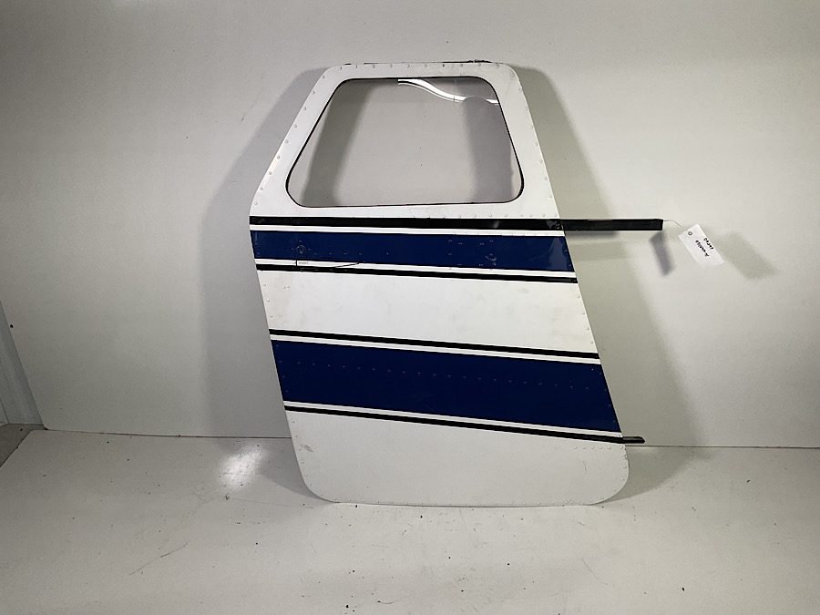 1952 Cessna 195B Cabin Door Assembly (0311647-41)